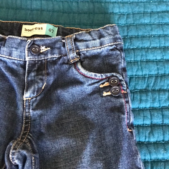 #45 Jeans with button detail - Picture 2 of 4